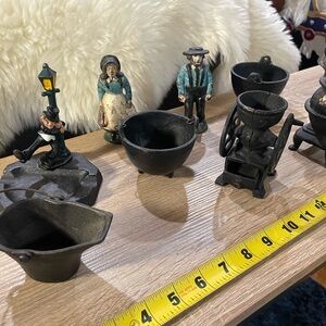 set of 8 vintage cast iron figurines